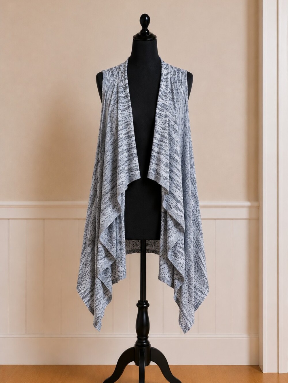 Atmosphere Sleeveless Women's Cardigan